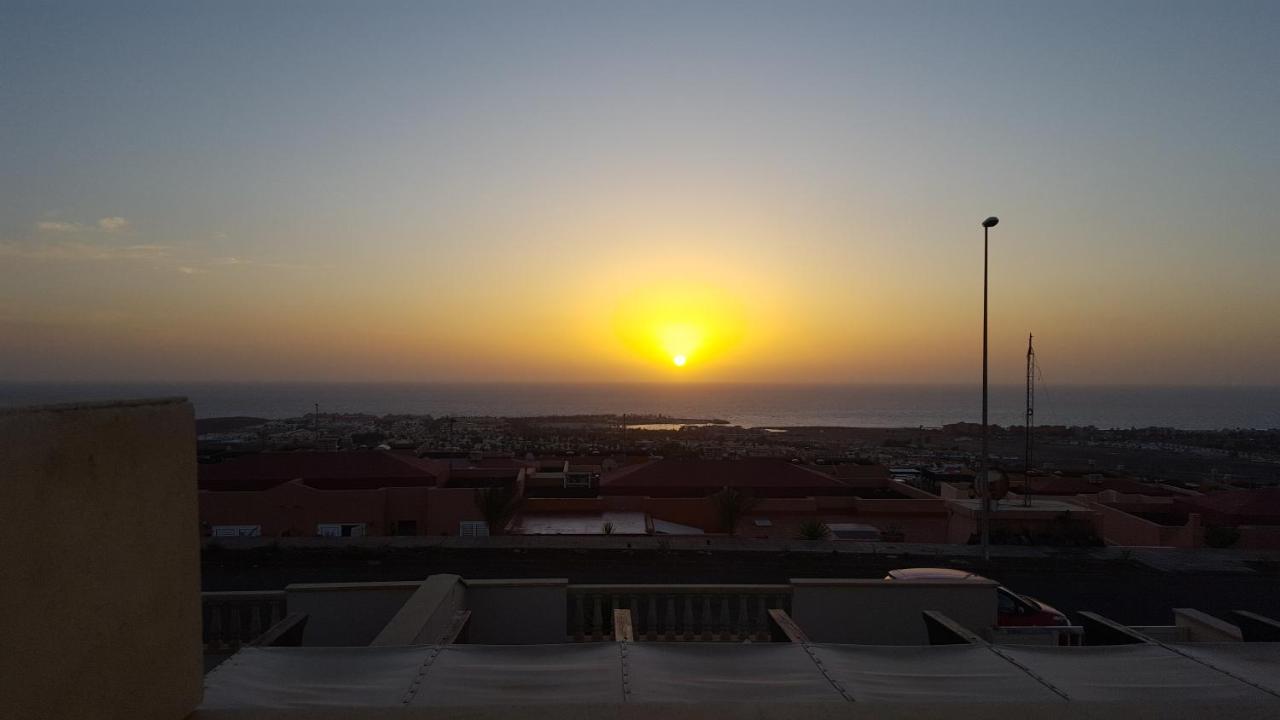 Beautiful, Spacious Villa, Heated Pool, Sleeps Eight, With Quality Furnishings Caleta De Fuste Luaran gambar